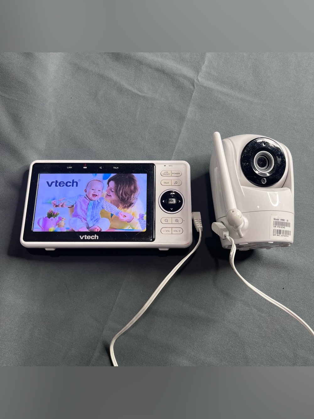 VTech Camera Smart WiFi Baby Monitor 1 Camera 5" Works HD IPS Screen VM901